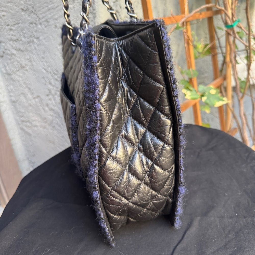 Chanel Calf Leather & Tweed Grand Shopping Secrets Tote - Picture 7 of 14